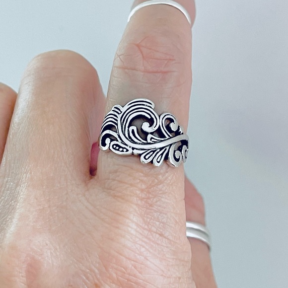 Sterling Silver Swirly Leaf Ring, Statement Ring, Tree Rings, Swirl Tree Leaves - Picture 7 of 14